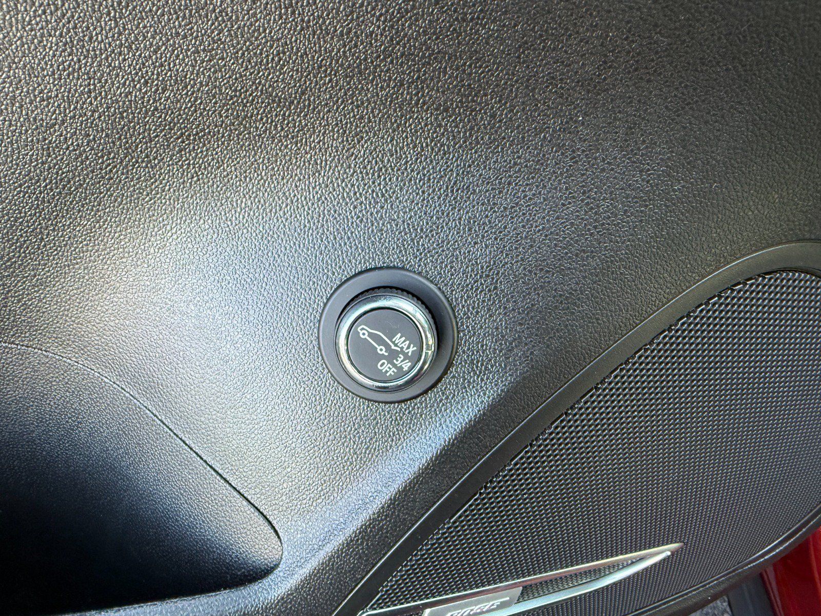 Certified 2022 Buick Envision Essence w/ Technology Package II FWD image 25