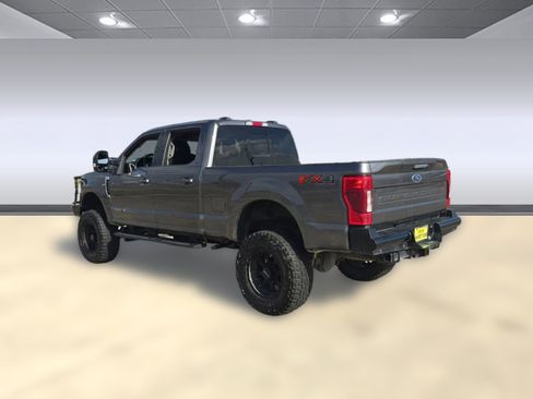 Used 2021 Ford F250 Lariat w/ Lariat Value Package image 3