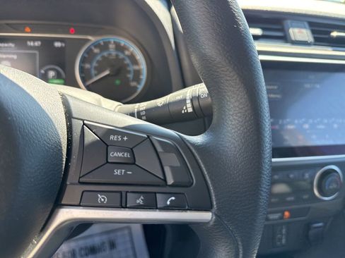 Used 2024 Nissan Leaf S image 16