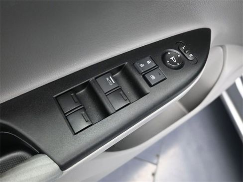 Used 2016 Honda Accord LX image 16