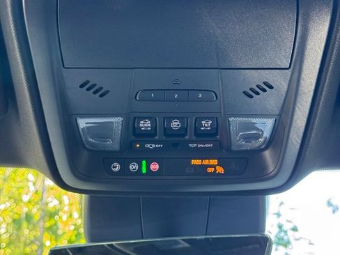 Used 2025 Cadillac XT4 Sport AWD/4WD image 24