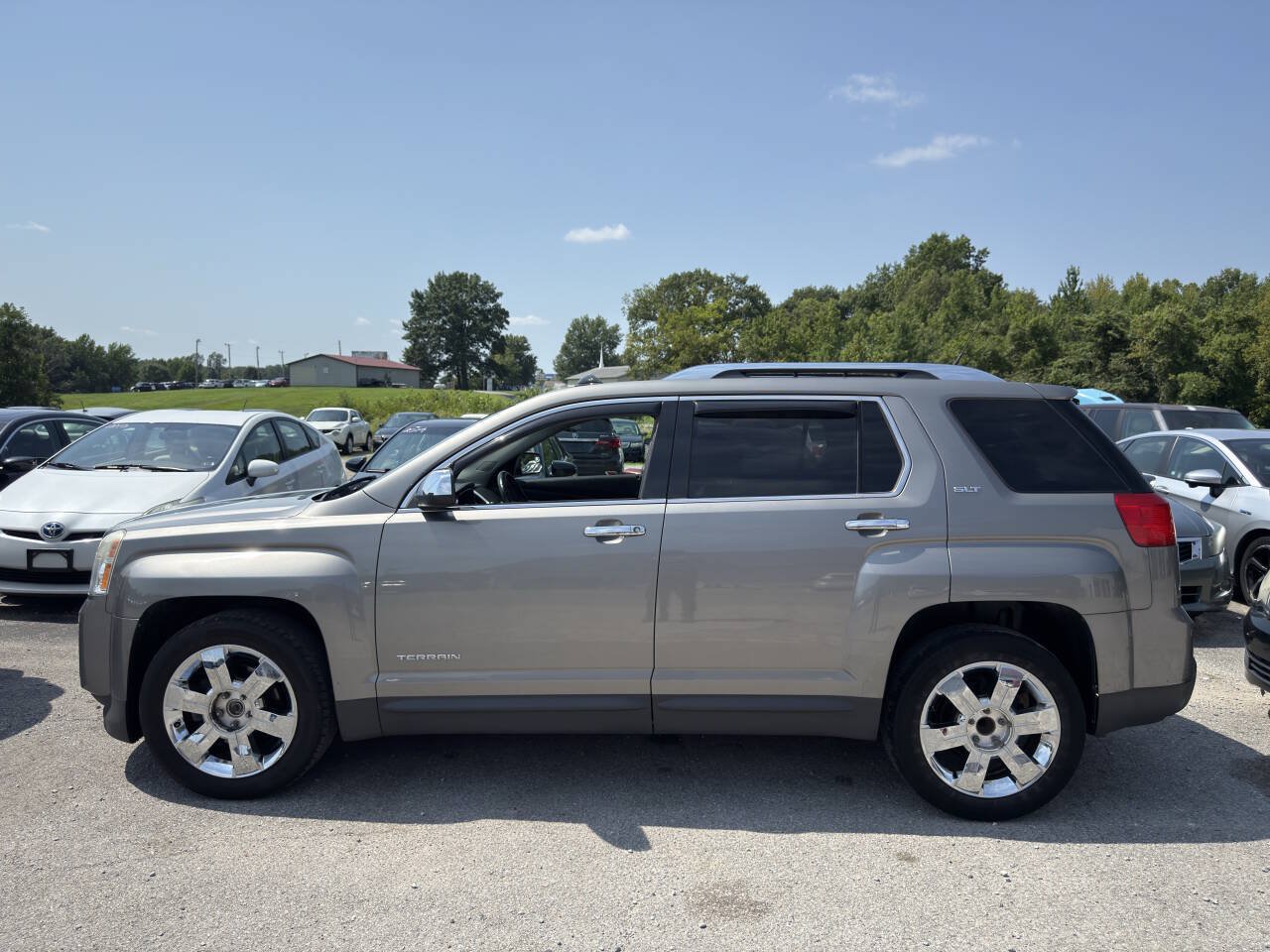 Used 2012 GMC Terrain SLT w/ Chrome and Technology Package FWD image 3