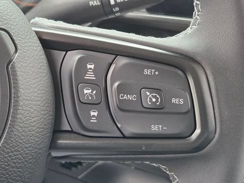 New 2026 Jeep Gladiator Sport AWD/4WD image 11