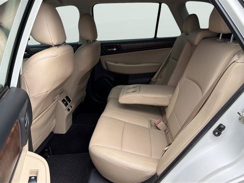 Used 2015 Subaru Outback 2.5i Limited AWD/4WD image 19