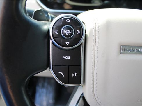 Used 2014 Land Rover Range Rover HSE AWD/4WD image 23