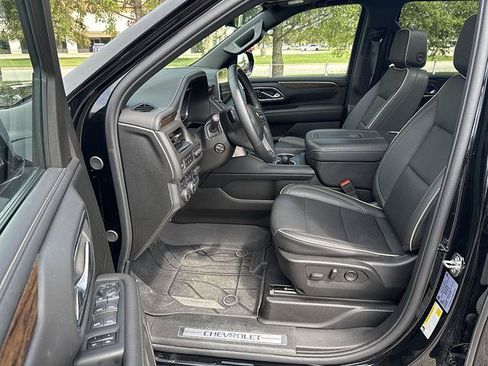 Certified 2024 Chevrolet Tahoe Premier w/ Premium Package AWD/4WD image 41