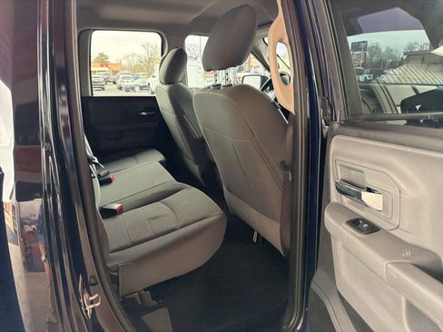 Used 2018 RAM 1500 Classic SLT image 5