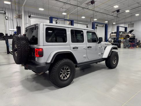 Used 2024 Jeep Wrangler Rubicon 392 image 17