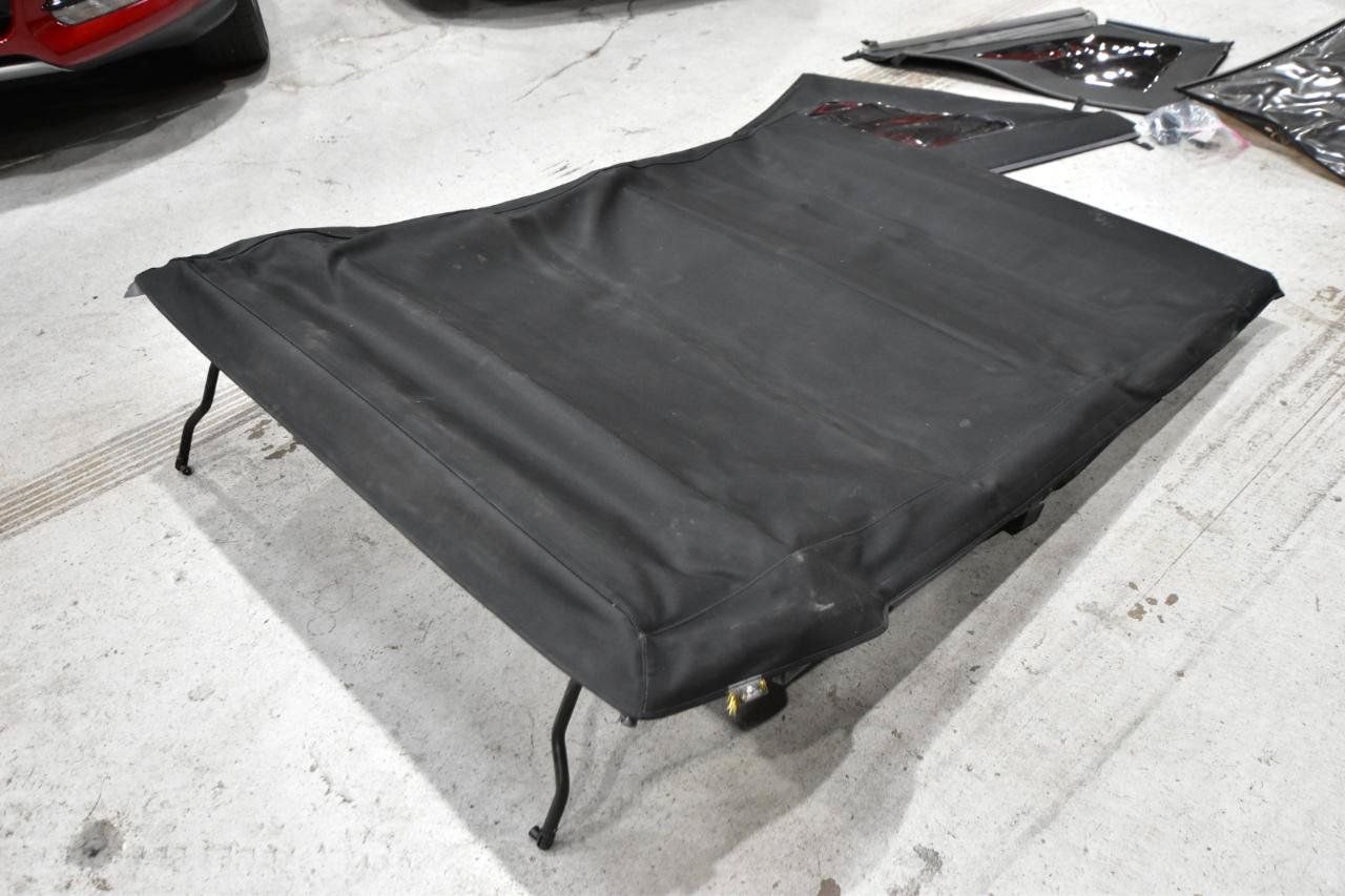 Used 2015 Jeep Wrangler Unlimited Sport AWD/4WD image 39