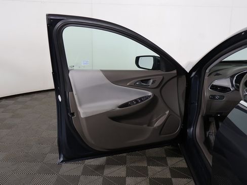 Used 2021 Chevrolet Malibu LT image 17