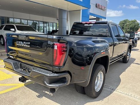 New 2026 GMC Sierra 3500 Denali Ultimate w/ LPO, Black Badging Package AWD/4WD image 3