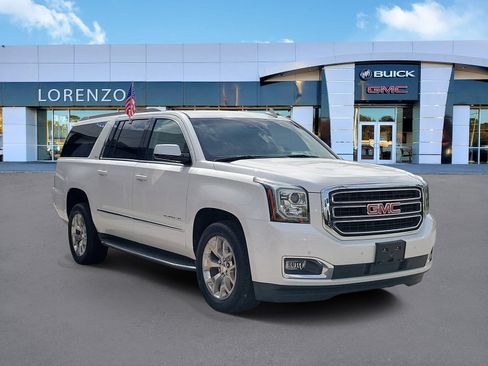 Used 2020 GMC Yukon XL SLT RWD image 3