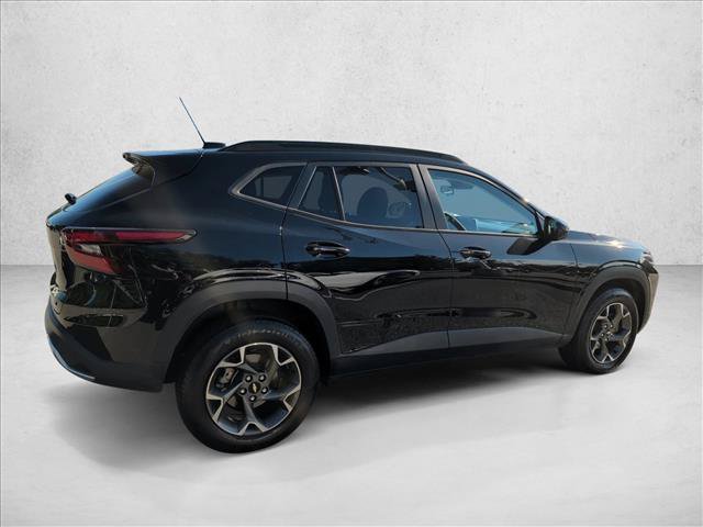 Used 2024 Chevrolet Trax LT w/ Driver Confidence Package FWD image 5