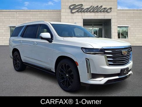 Used 2022 Cadillac Escalade Premium Luxury Platinum w/ Heavy-Duty Trailer Package AWD/4WD image 2