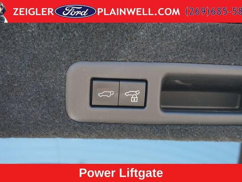 Used 2022 Lexus RX 450h AWD w/ Luxury Package image 11