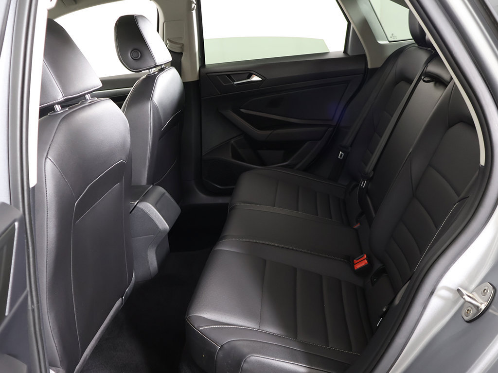 Used 2022 Volkswagen Jetta SE FWD image 35