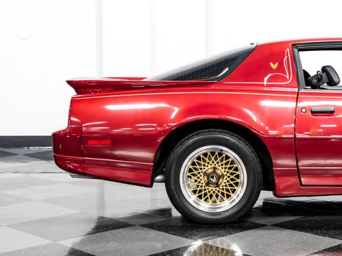 Used 1988 Pontiac Firebird Trans Am image 25