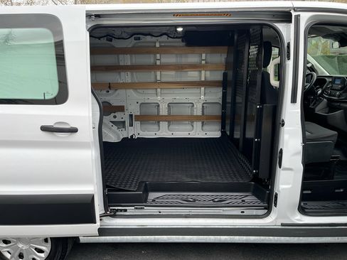 Used 2024 Ford Transit 250 Low Roof w/ Exterior Upgrade Package RWD image 27