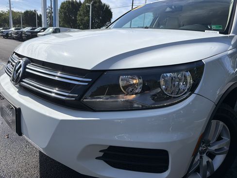 Used 2017 Volkswagen Tiguan S AWD/4WD image 6