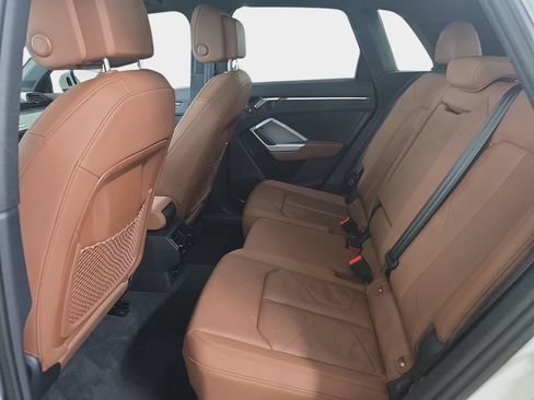 Used 2021 Audi Q3 2.0T Premium w/ Convenience Package AWD/4WD image 14