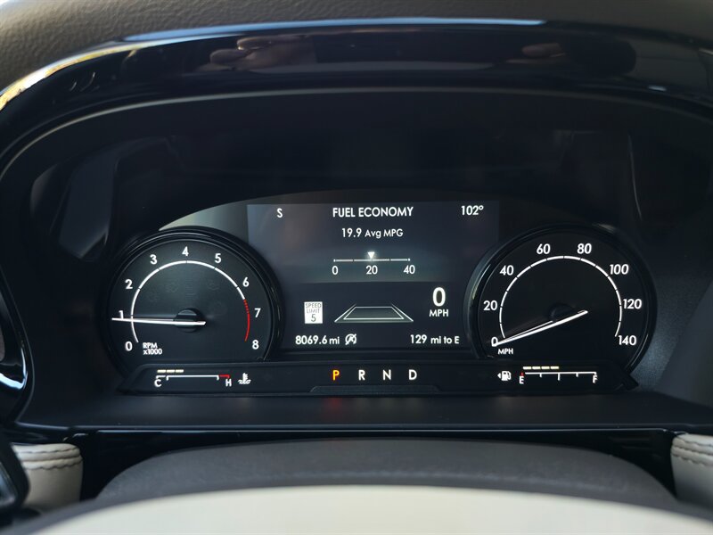Used 2020 Lincoln Corsair Reserve FWD image 16