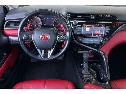 Used 2019 Toyota Camry XSE FWD image 16