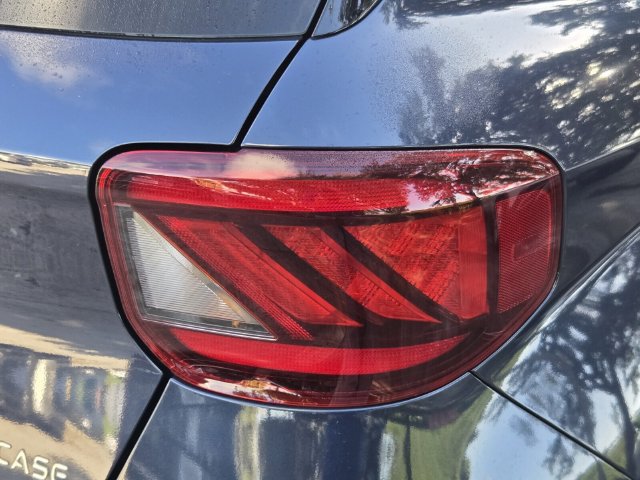Used 2024 Hyundai Venue Limited FWD image 9