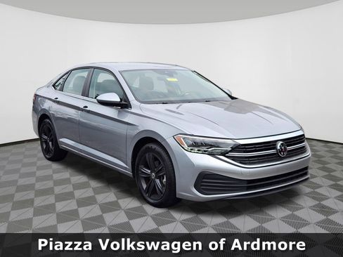 Certified 2024 Volkswagen Jetta SE w/ Black Wheel Package FWD image 1