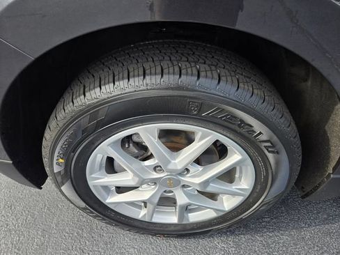Used 2023 Chevrolet Equinox LT AWD/4WD image 23