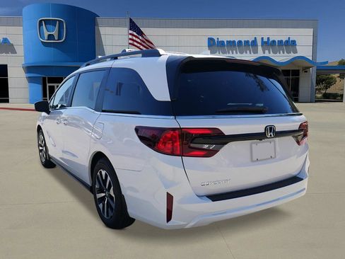 New 2026 Honda Odyssey EX-L image 2