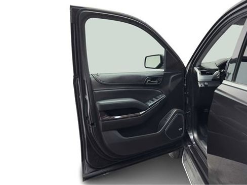 Used 2016 GMC Yukon XL SLT w/ Open Road Package image 10