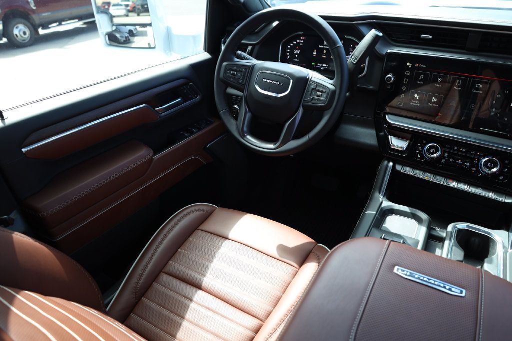 Used 2026 GMC Sierra 3500 Denali Ultimate AWD/4WD image 29