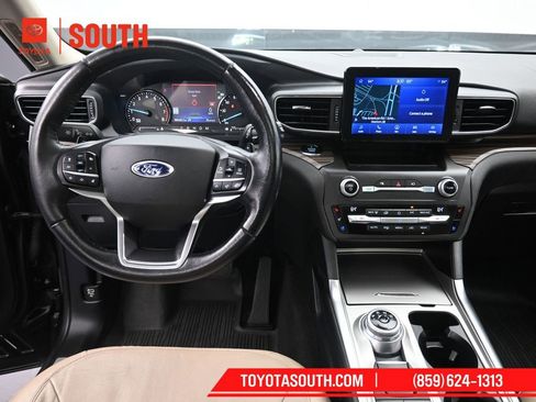 Used 2020 Ford Explorer Limited w/ Class III Trailer Tow Package image 11