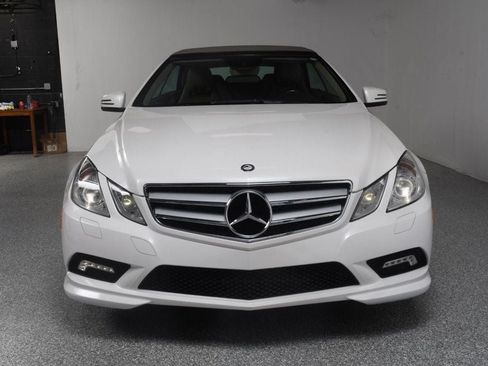 Used 2011 Mercedes-Benz E 550 Cabriolet image 15