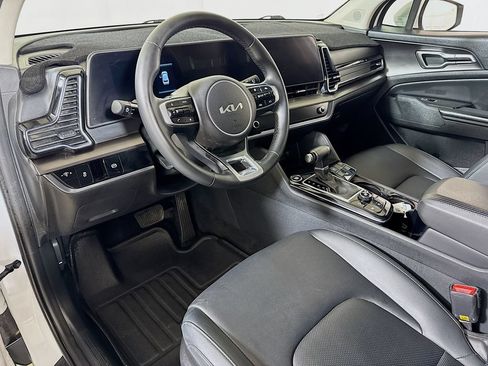 Used 2023 Kia Sportage EX FWD image 7