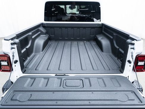 New 2026 Jeep Gladiator Mojave AWD/4WD image 8