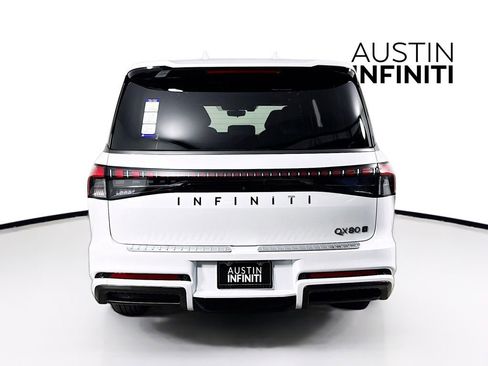 New 2026 INFINITI QX80 Autograph w/ Premium Cargo Package image 8