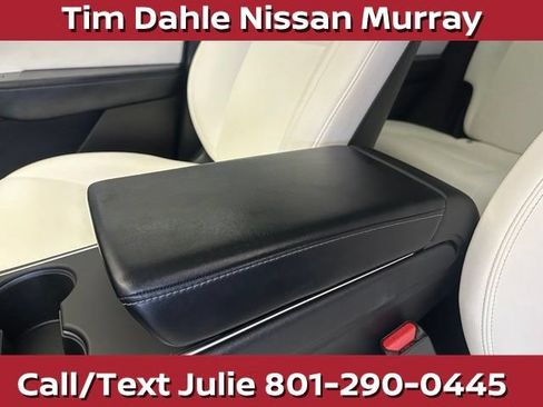 Used 2021 Tesla Model Y Long Range AWD/4WD image 30