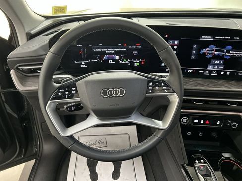 Used 2025 Audi Q5 Premium Plus w/ Premium Plus image 4