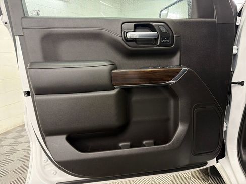 Used 2021 GMC Sierra 1500 SLT w/ X31 Off-Road Package image 16
