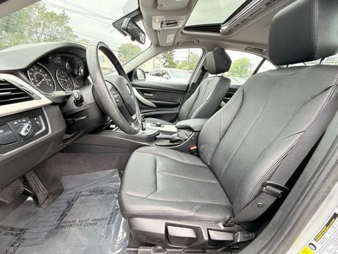 Used 2014 BMW 320i xDrive Sedan image 18