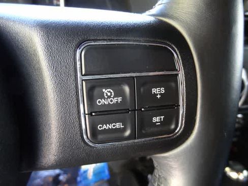 Used 2015 Jeep Wrangler Unlimited Sahara AWD/4WD image 15