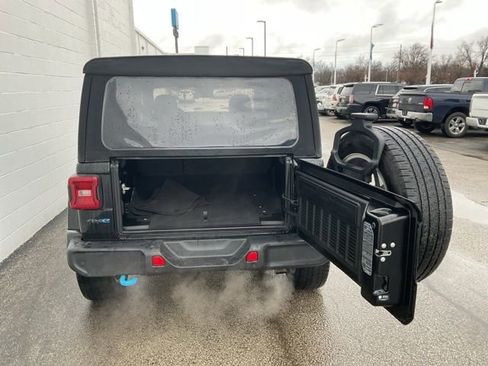 Used 2024 Jeep Wrangler Unlimited w/ Convenience Group image 7