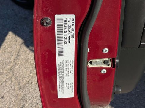 Used 2023 Chrysler 300 S image 37