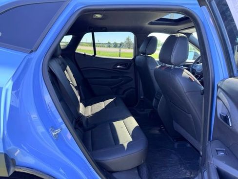 Used 2024 Chevrolet Trax RS w/ Sunroof Package FWD image 9