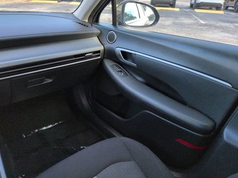 Used 2025 Hyundai Sonata SEL FWD image 15