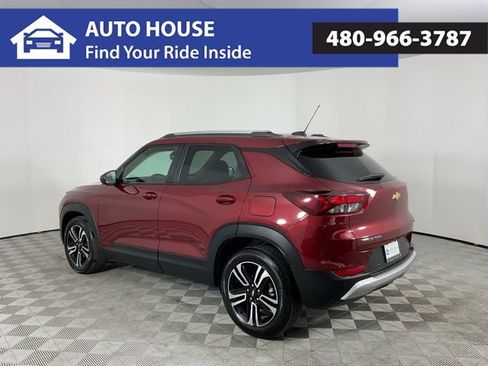 Used 2024 Chevrolet TrailBlazer LT w/ Convenience Package FWD image 7