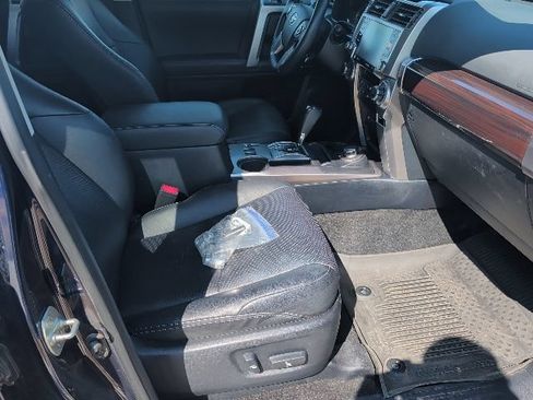 Used 2024 Toyota 4Runner Limited AWD/4WD image 9