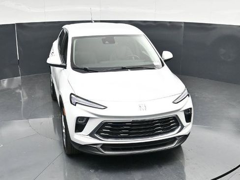 Used 2025 Buick Encore GX Preferred AWD/4WD image 39