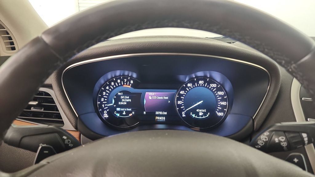 Used 2019 Lincoln MKC Select w/ Select Plus Package AWD/4WD image 11